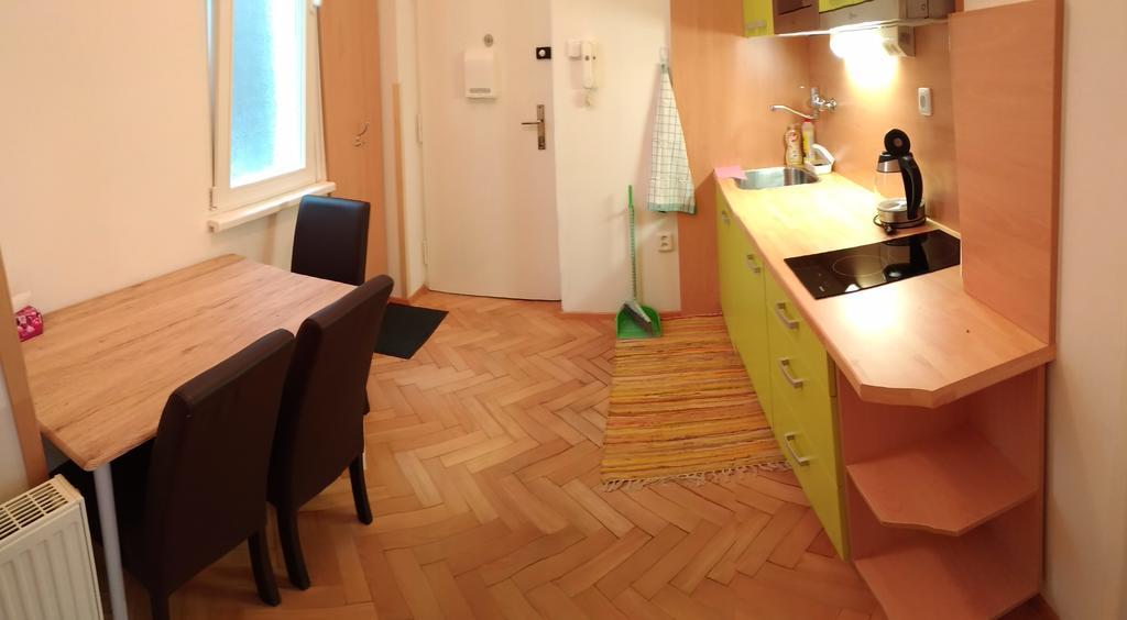 Barto Appartement Praag Buitenkant foto